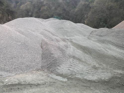 陜西西安寶坪高速施工標(biāo)段私設(shè)碎石場