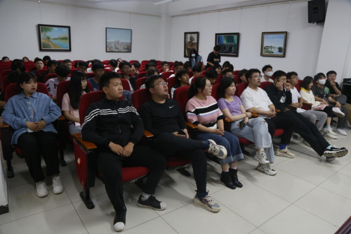 美術(shù)學(xué)院“團(tuán)結(jié)就是力量”電競(jìng)交流賽決賽圓滿(mǎn)收官